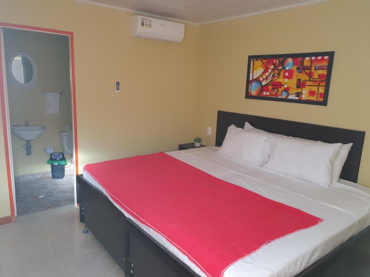 Victoria'S Gennie Bay Village Hostal San Andrés Exteriör bild