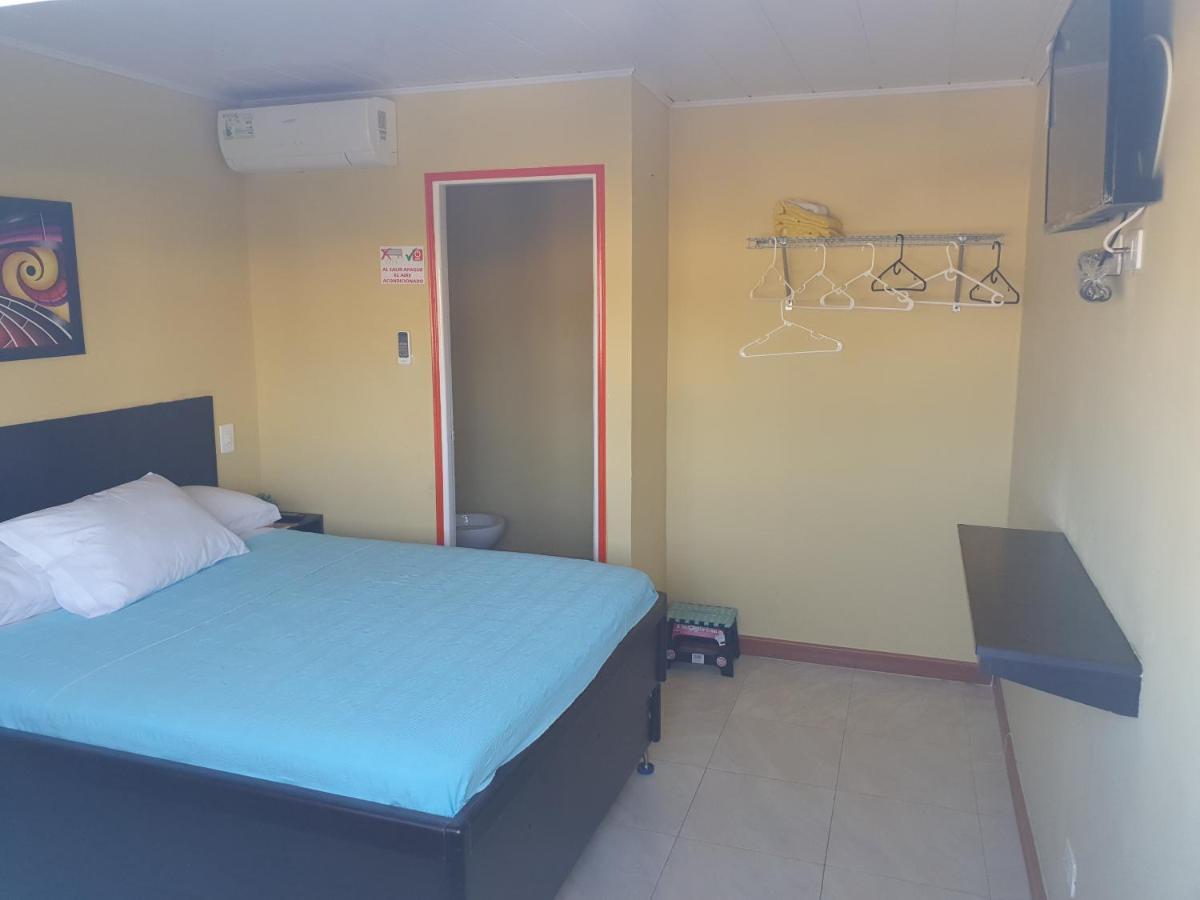 Victoria'S Gennie Bay Village Hostal San Andrés Exteriör bild